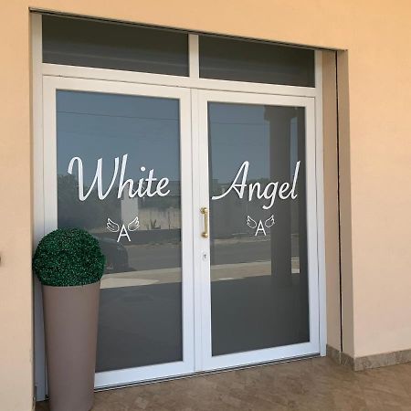 Monolocali White Angel Apartments Porto Cesareo Buitenkant foto