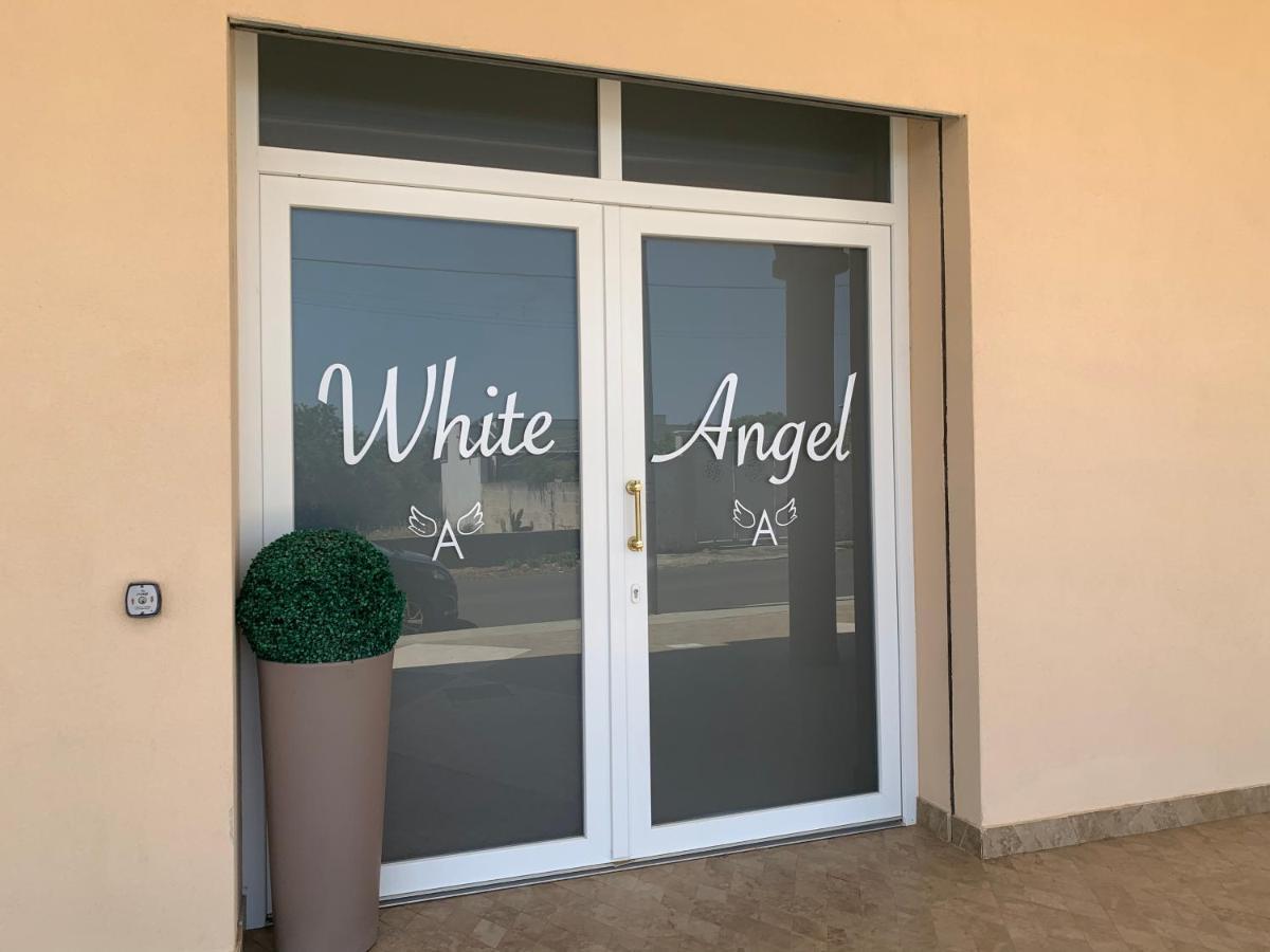 Monolocali White Angel Apartments Porto Cesareo Buitenkant foto