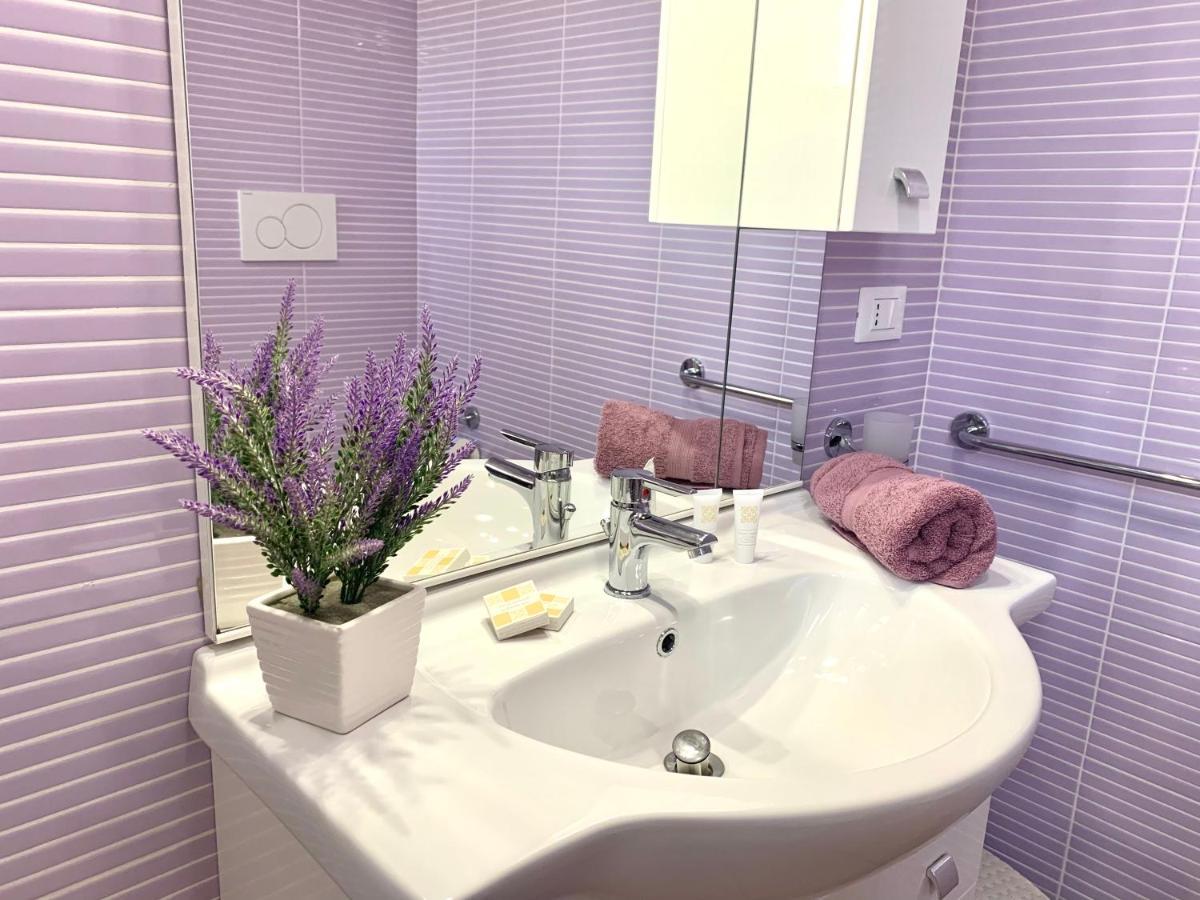 Monolocali White Angel Apartments Porto Cesareo Buitenkant foto