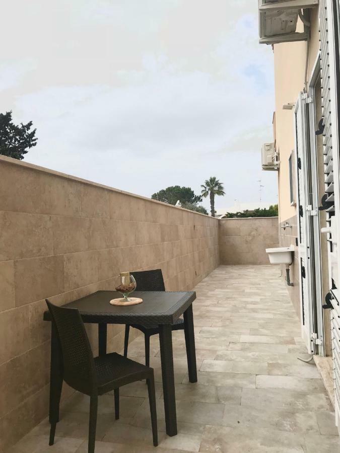 Monolocali White Angel Apartments Porto Cesareo Buitenkant foto